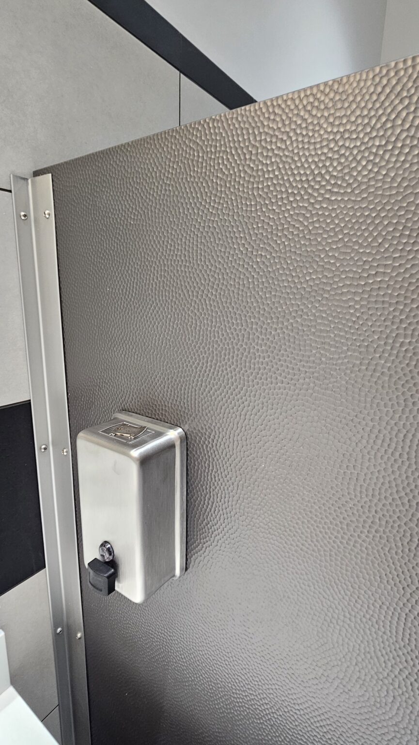 Commercial Bathroom Partitions - Clear Choice Glass & Specialties Orlando