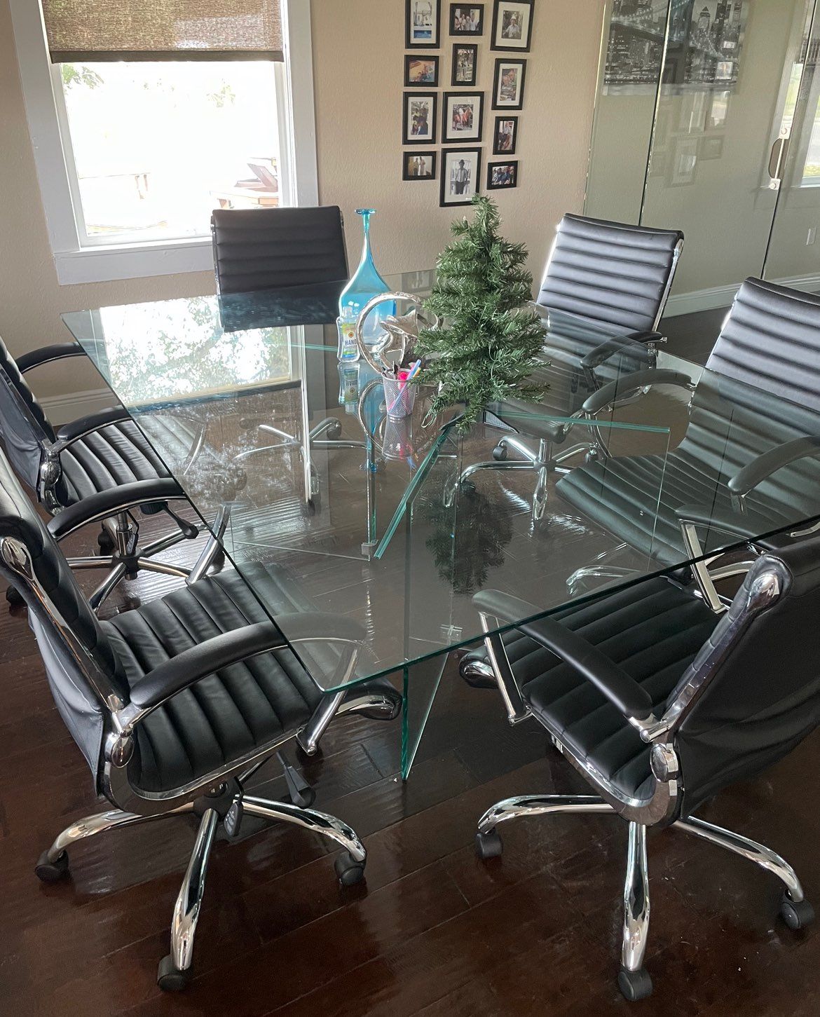 Orlando custom glass table top, desktop, glass office walls